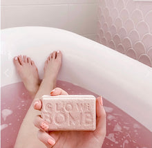 Load image into Gallery viewer, Glow Bath Bomb