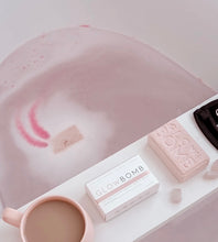 Load image into Gallery viewer, Glow Bath Bomb