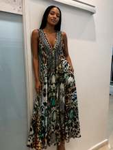 Load image into Gallery viewer, Luxe Beachy Dress
