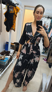 Sarong & jumpsuit (2 items)