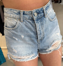 Load image into Gallery viewer, Top Shop Skimpy Shorts
