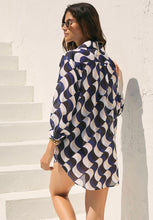 Load image into Gallery viewer, Seafolly Modern Take Blouse
