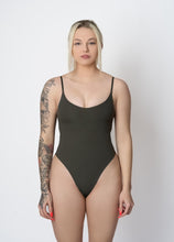 Load image into Gallery viewer, Skulpt Scoop Neck (Ivy Green)
