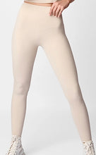 Load image into Gallery viewer, Skulpt LuxeLift Tights (Dune)
