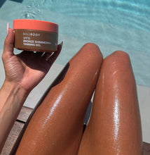 Load image into Gallery viewer, Bali Body Shimmering Tan Gel SPF15
