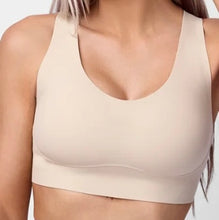 Load image into Gallery viewer, Vyce Sports Bra (Dune)
