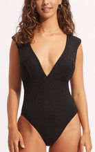 Load image into Gallery viewer, Seafolly second wave V neck black
